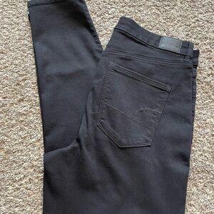 American Eagle Classic Black Skinny Jeans, Size 16